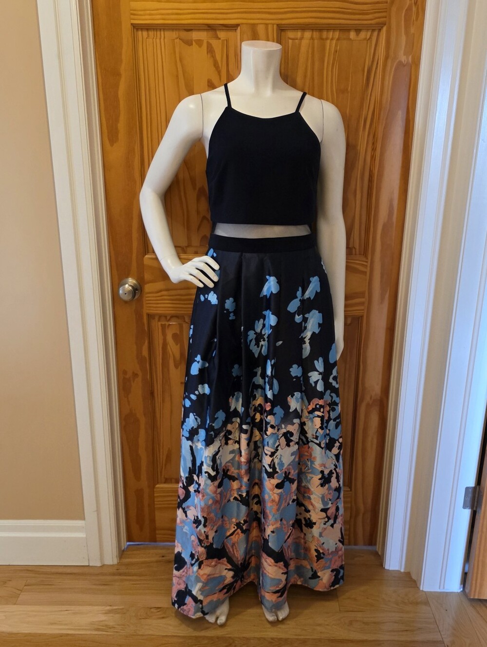 Betsy & Adam Size 6 Navy Printed Popover Formal Dress With Illusion Mesh Waist